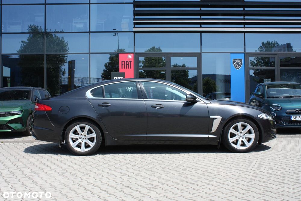 Jaguar XF 3.0 V6 D S Luxury - 6