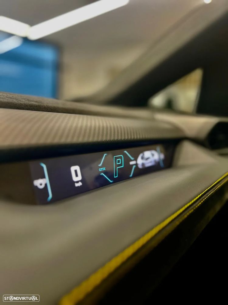 Lamborghini Revuelto - 20