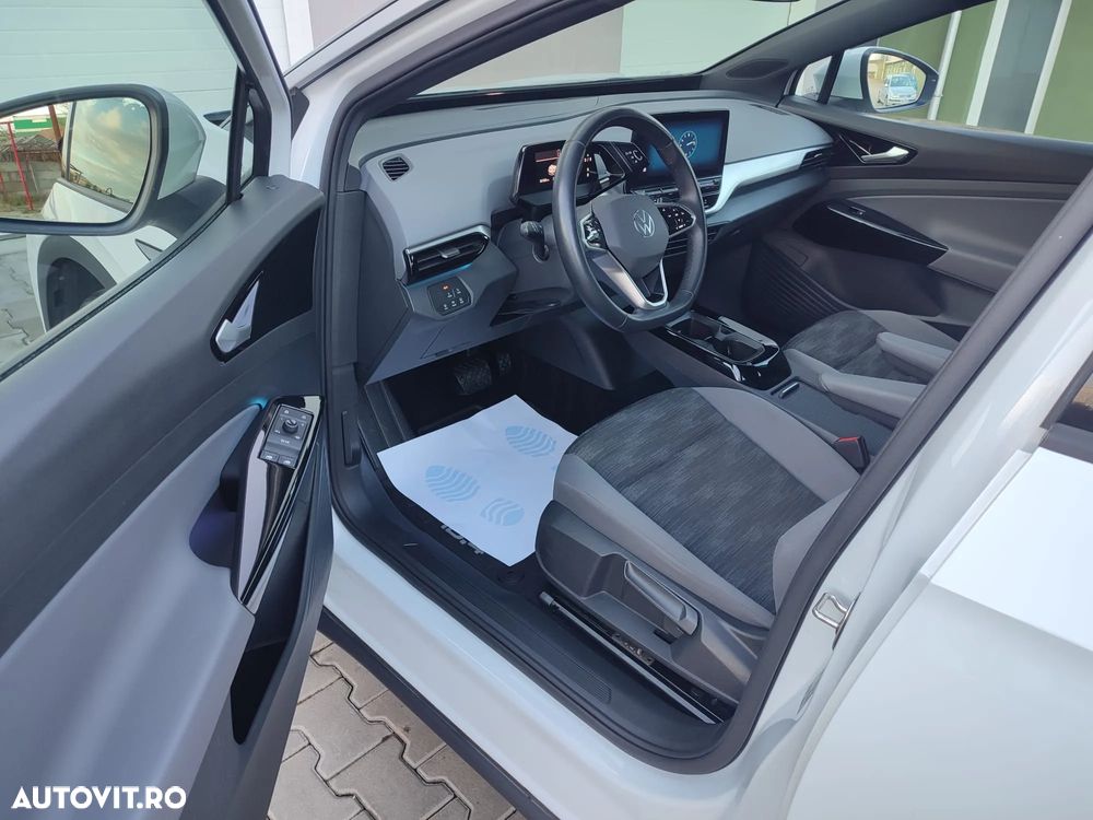 Volkswagen ID.4 - 8