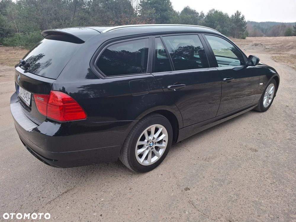 BMW Seria 3 318i - 10