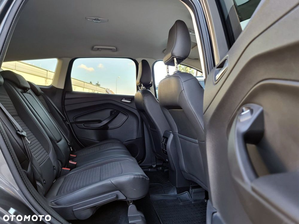 Ford Kuga 2.0 TDCi AWD Titanium - 25