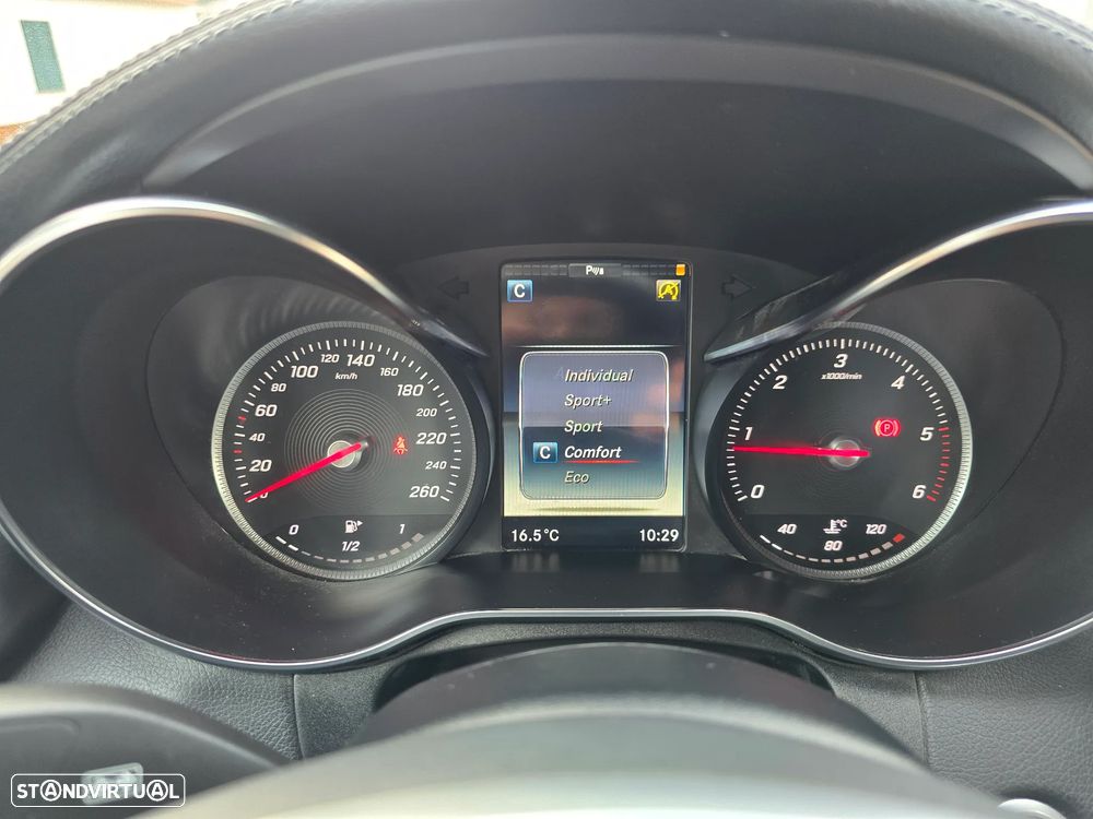 Mercedes-Benz C 220 d Coupe AMG Line - 19