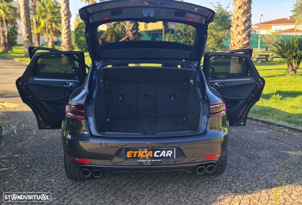 Porsche Macan - 40