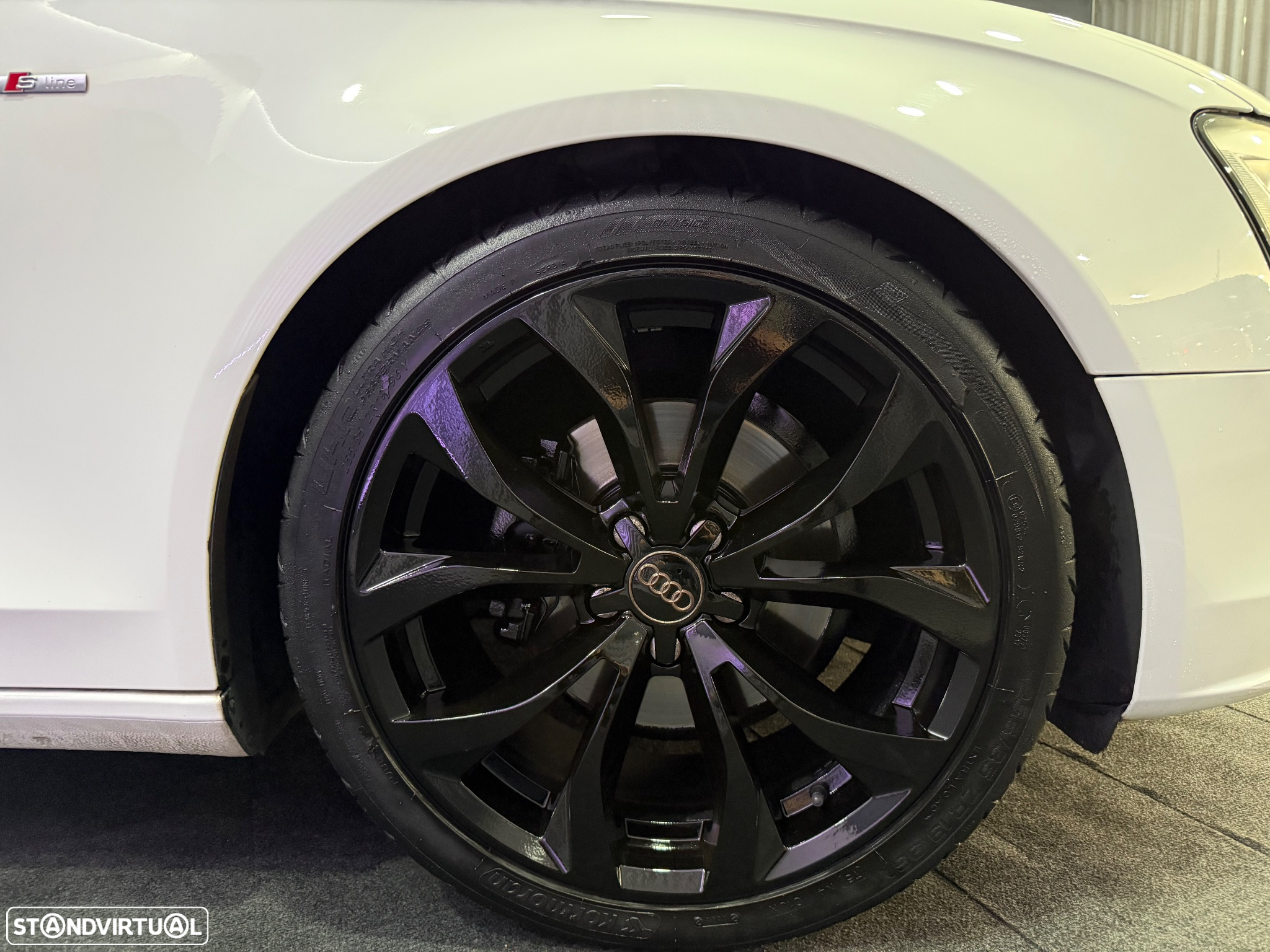 Audi A4 Avant 2.0 TDI S-line - 17