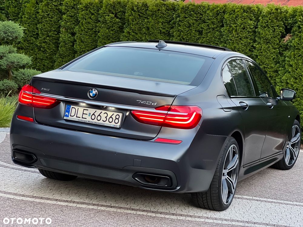 BMW Seria 7 740d xDrive - 23