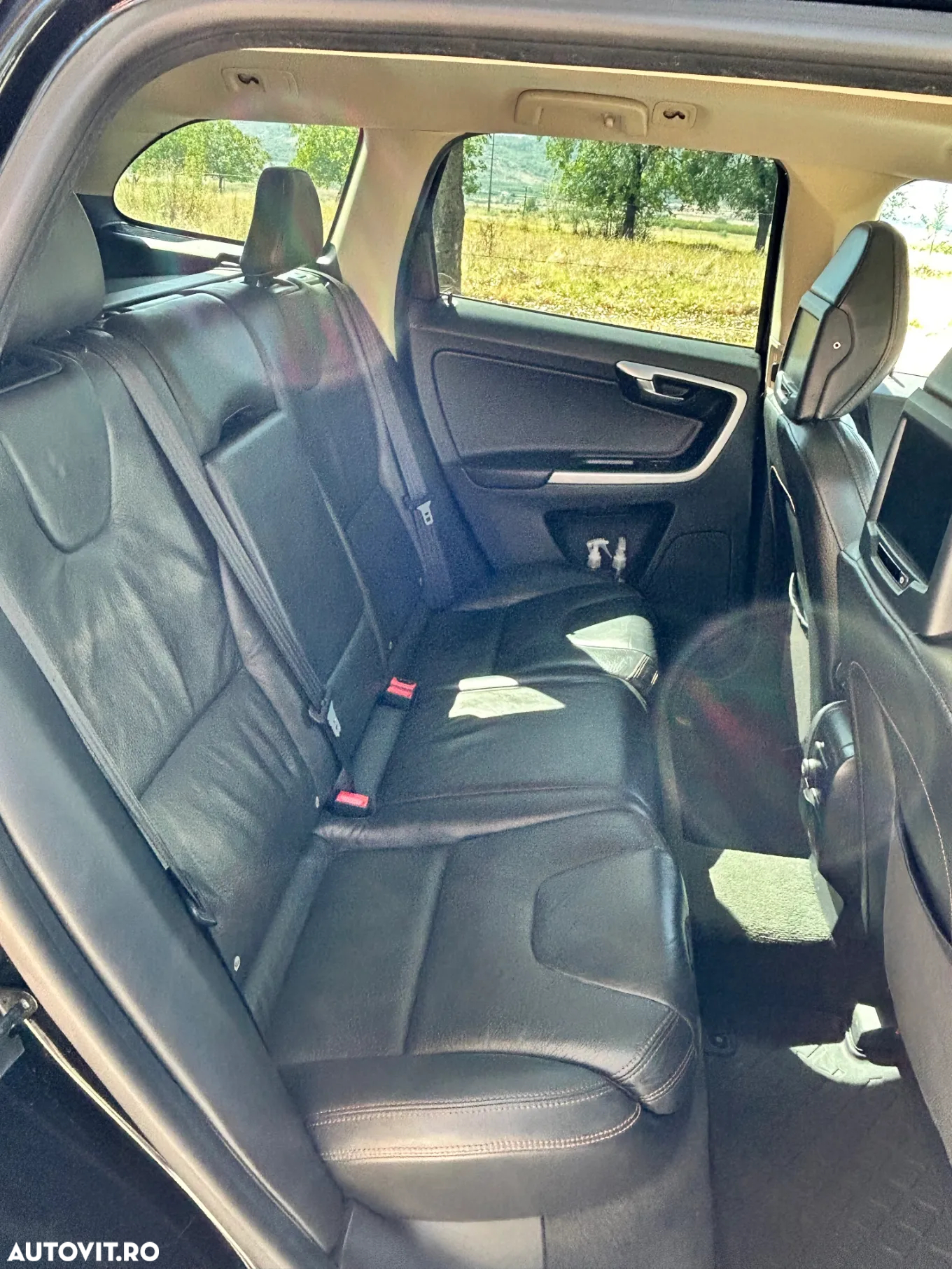Volvo XC 60 2.4D AWD Aut. - 8