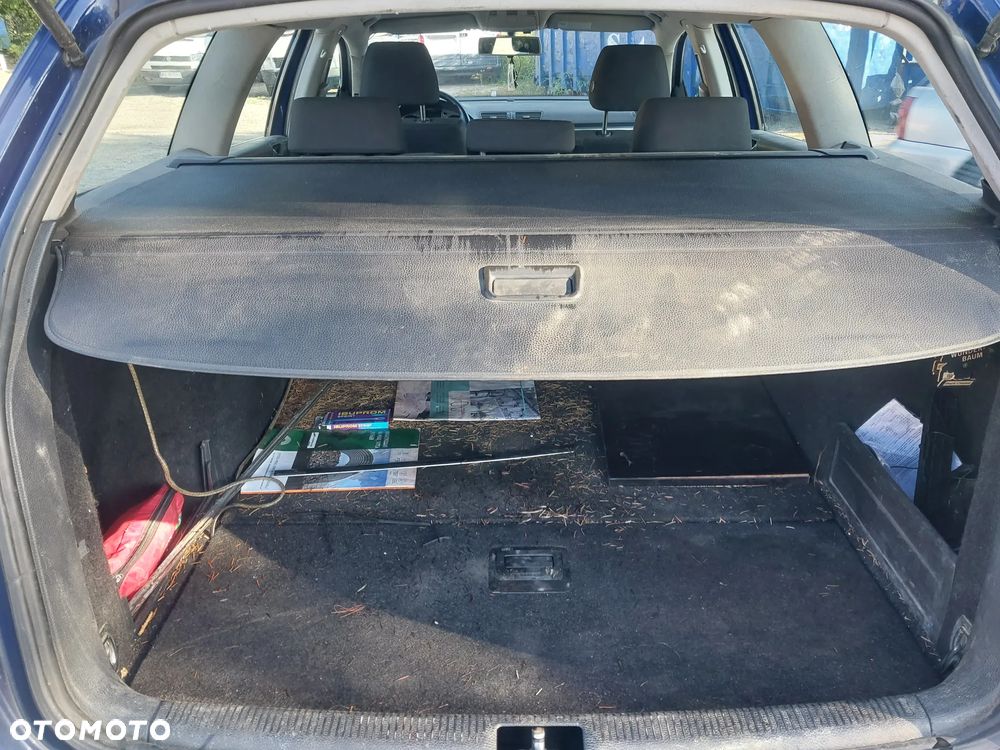 Volkswagen Passat B6 KOMBI silnik kompletny 2.0 TDI 140KM BKP Bmn Bmr Bkd Blb Bre Brf Brd Bsy Byl Bma Bwc skrzynia biegów JLU 6 biegów sprzęgło dwumasa lewarek drzwi prawe lewe przód tył klapa lusterko NIEBIESKI LC5E listwy chrom turbina turbosprężarka pompa maglownica zwrotnica zacisk kokpit panel dekory boczek drzwi tapicerka podsufitka podszybie fotel zestaw startowy sterownik szyba zamek lampa blenda wykładzina alufelgi roleta podłokietnik mechanizm tempomat kolektor osłona dolot tłumik wydech NA CZĘŚCI WSZYSTKIE CZĘŚCI - 29