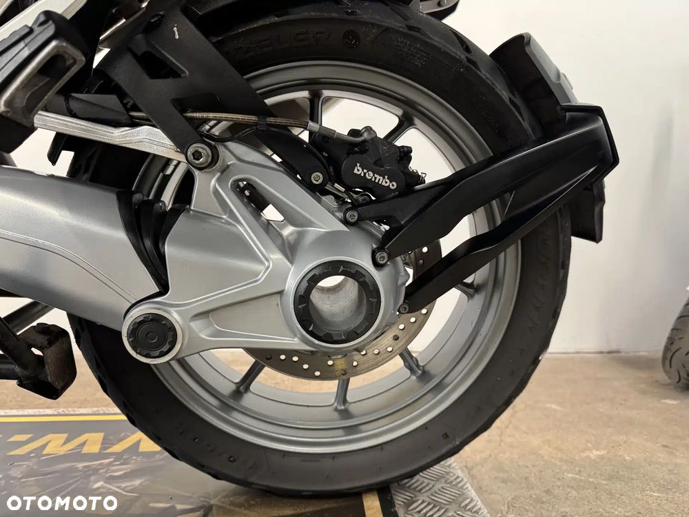 BMW R - 26
