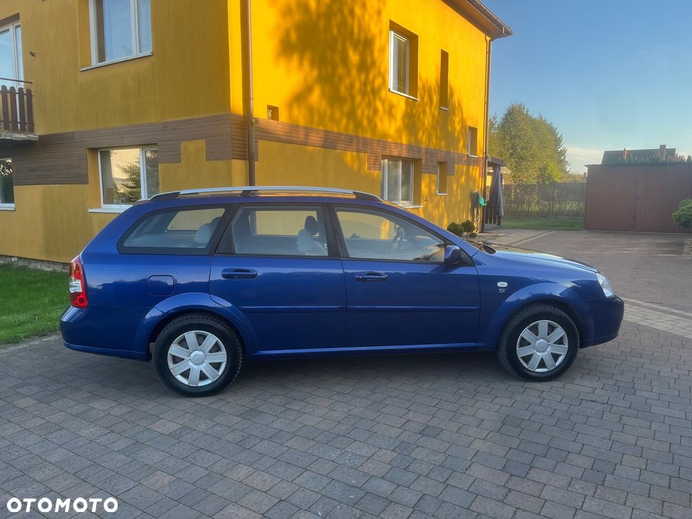 Chevrolet Nubira - 8