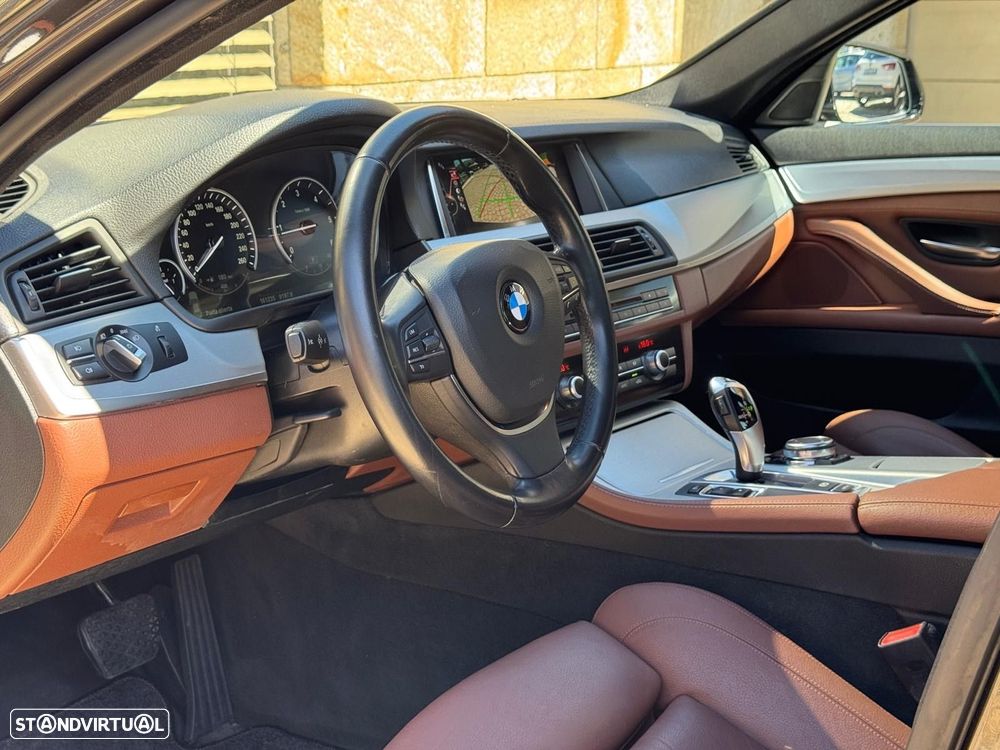 BMW 520 d Line Luxury Auto - 3