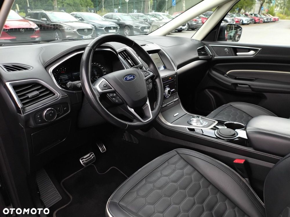 Ford S-Max - 12
