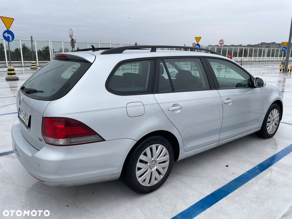Volkswagen Golf VI 1.6 TDI Trendline DSG - 3