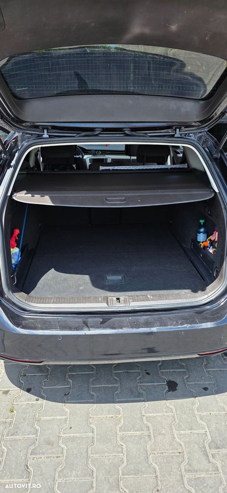 Volkswagen Passat 2.0 TDI DSG Highline - 12