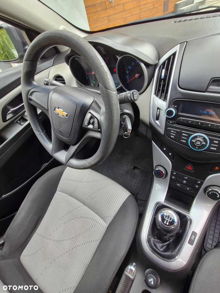 Chevrolet Cruze 1.6 LT+ - 19
