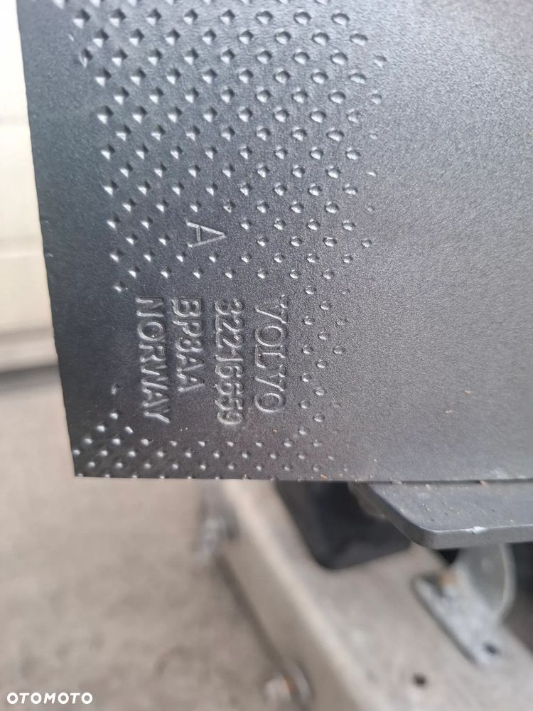 Volvo XC60 II 2,0 benzyna kompletny pas przedni - 9