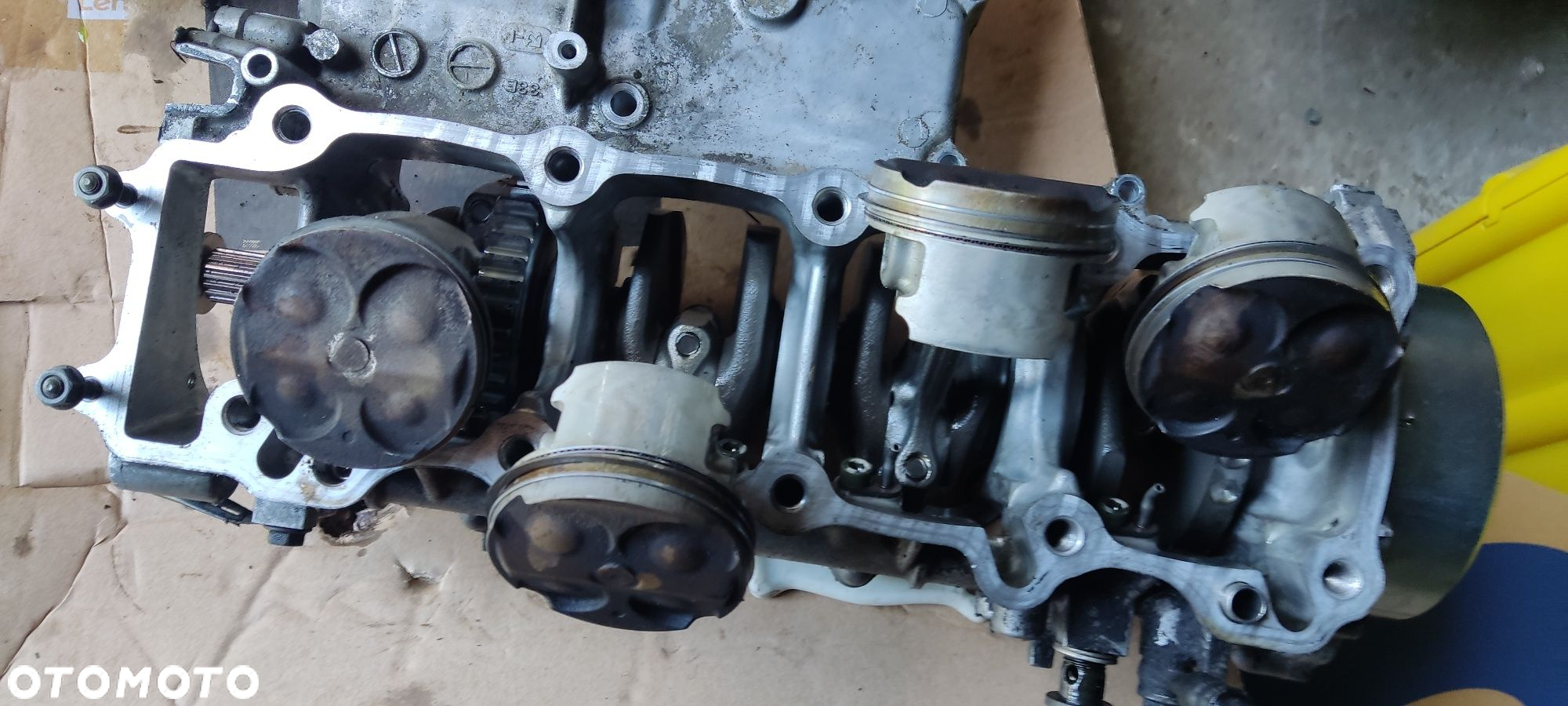 Suzuki GSX-R srad 600 wał panewki blok cylindry tłoki korby 98 - 3