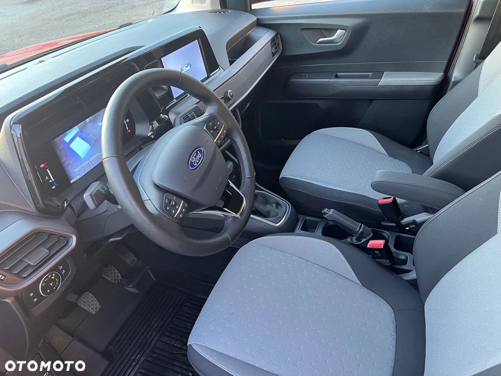 Ford Transit Courier - 8