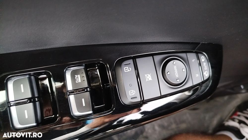 Kia Sportage 2,0 CRDI AWD Aut. GT Line - 22