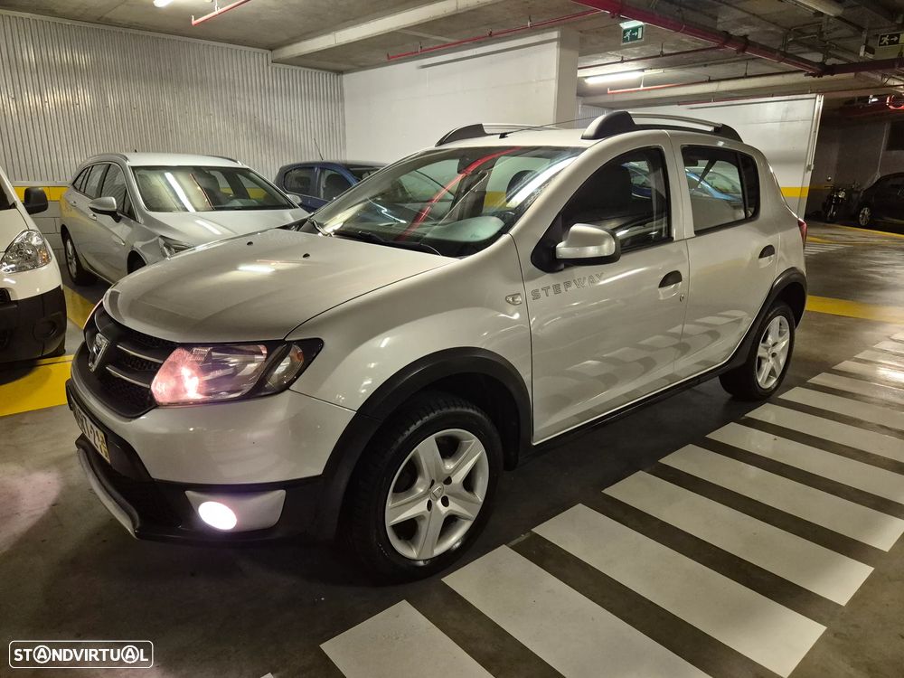 Dacia Sandero 0.9 TCe Stepway - 1