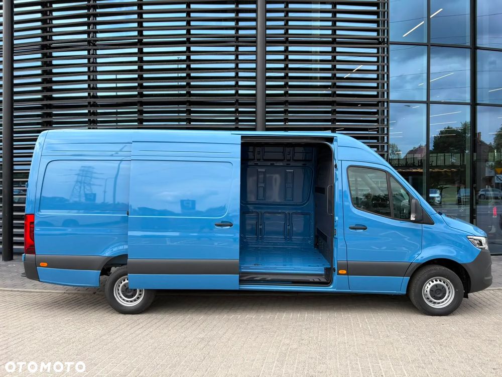 Mercedes-Benz Sprinter - 6