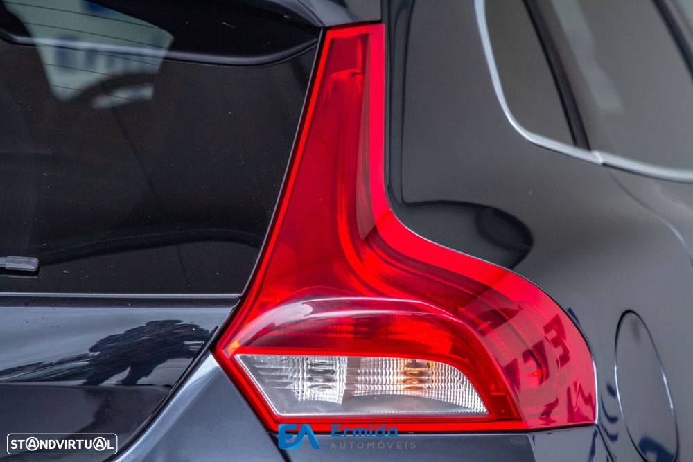 Volvo V40 1.6 D2 R-Design - 10