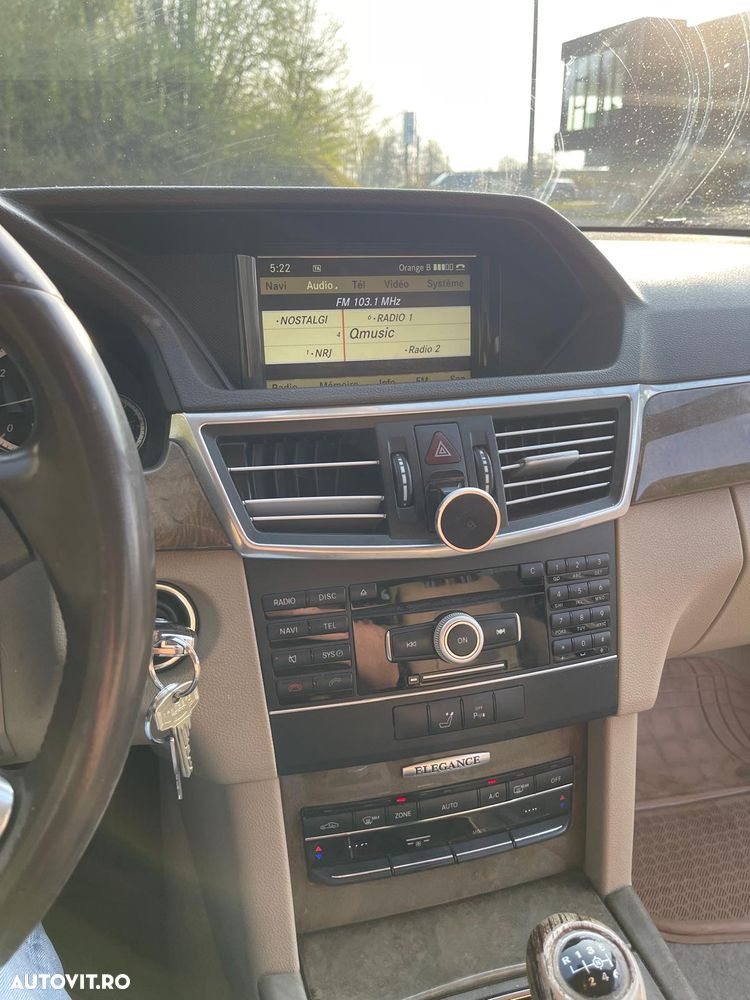 Mercedes-Benz E - 22