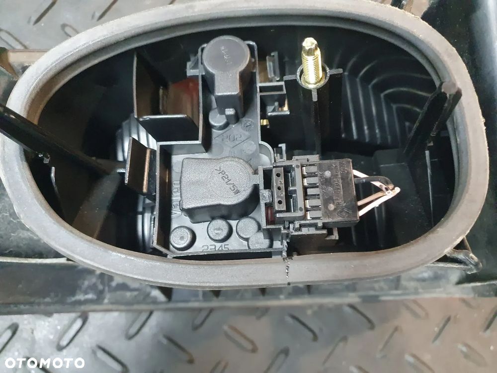 RENAULT LAGUNA II HB LAMPA PRAWY TYŁ TYLNA - 4