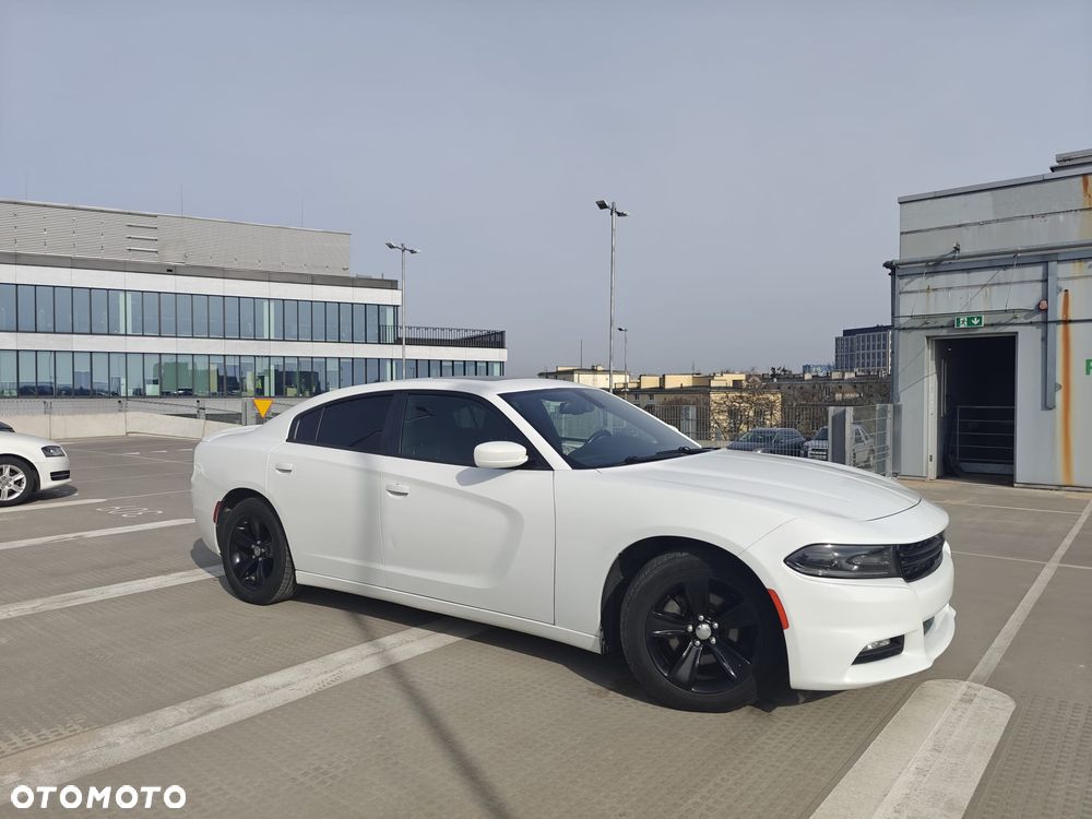 Dodge Charger - 4