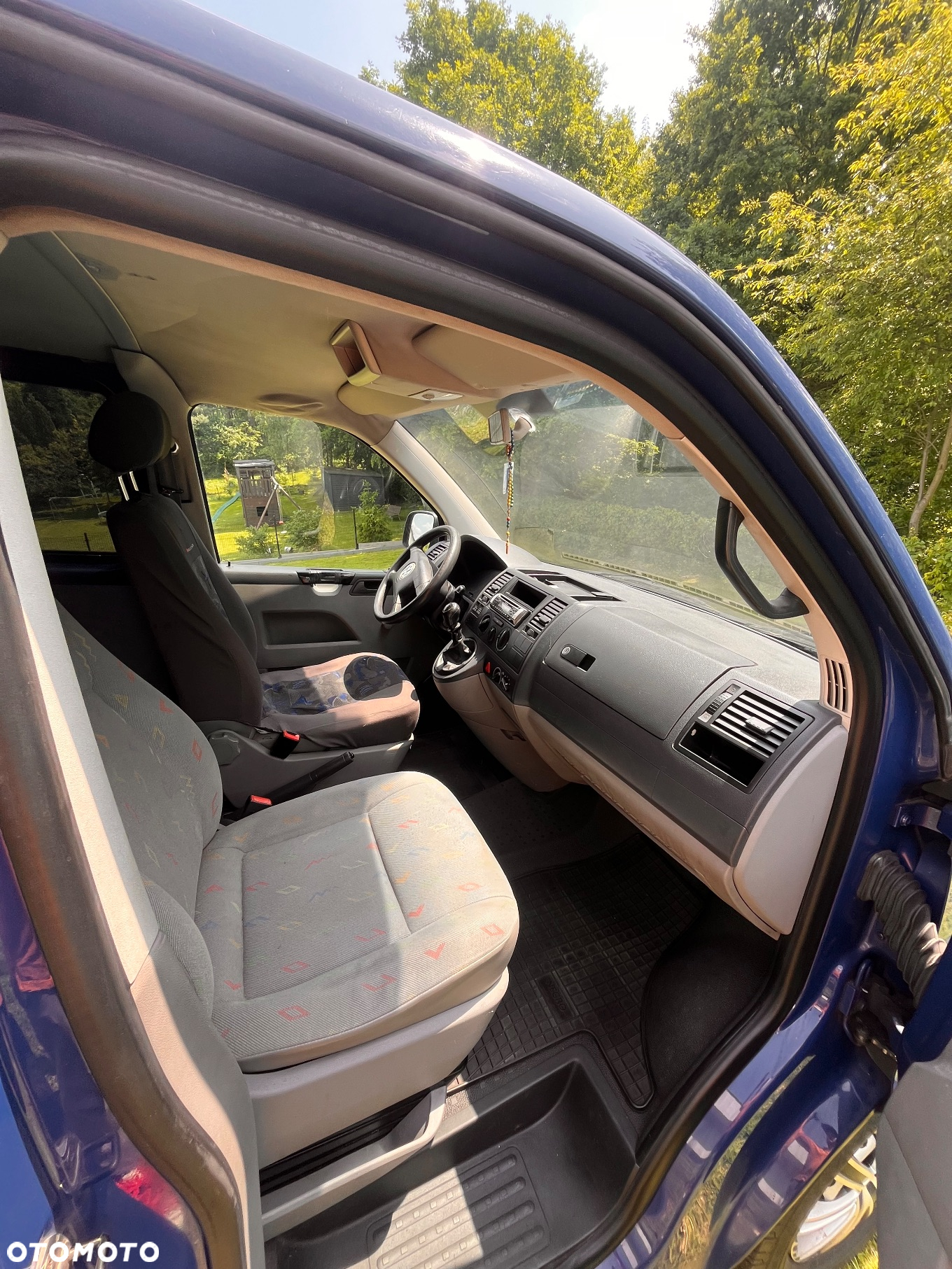 Volkswagen Transporter Caravelle Kurz (5.Si.) - 3