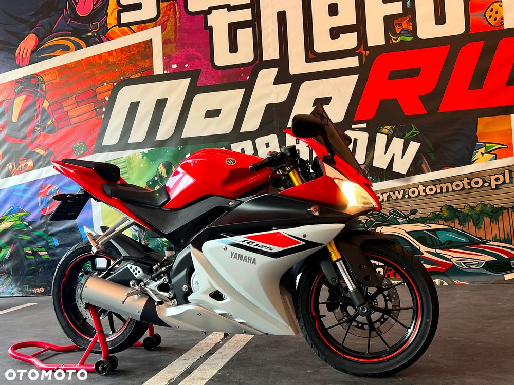 Yamaha YZF - 11