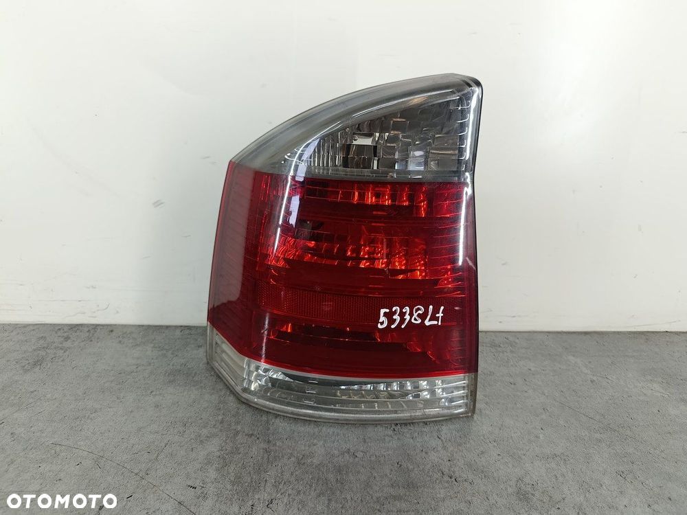 LAMPA TYLNA LEWA OPEL VECTRA C 13157646 HATCHBACK - 1