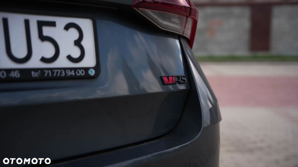 Skoda Octavia 2.0 TDI RS DSG - 11