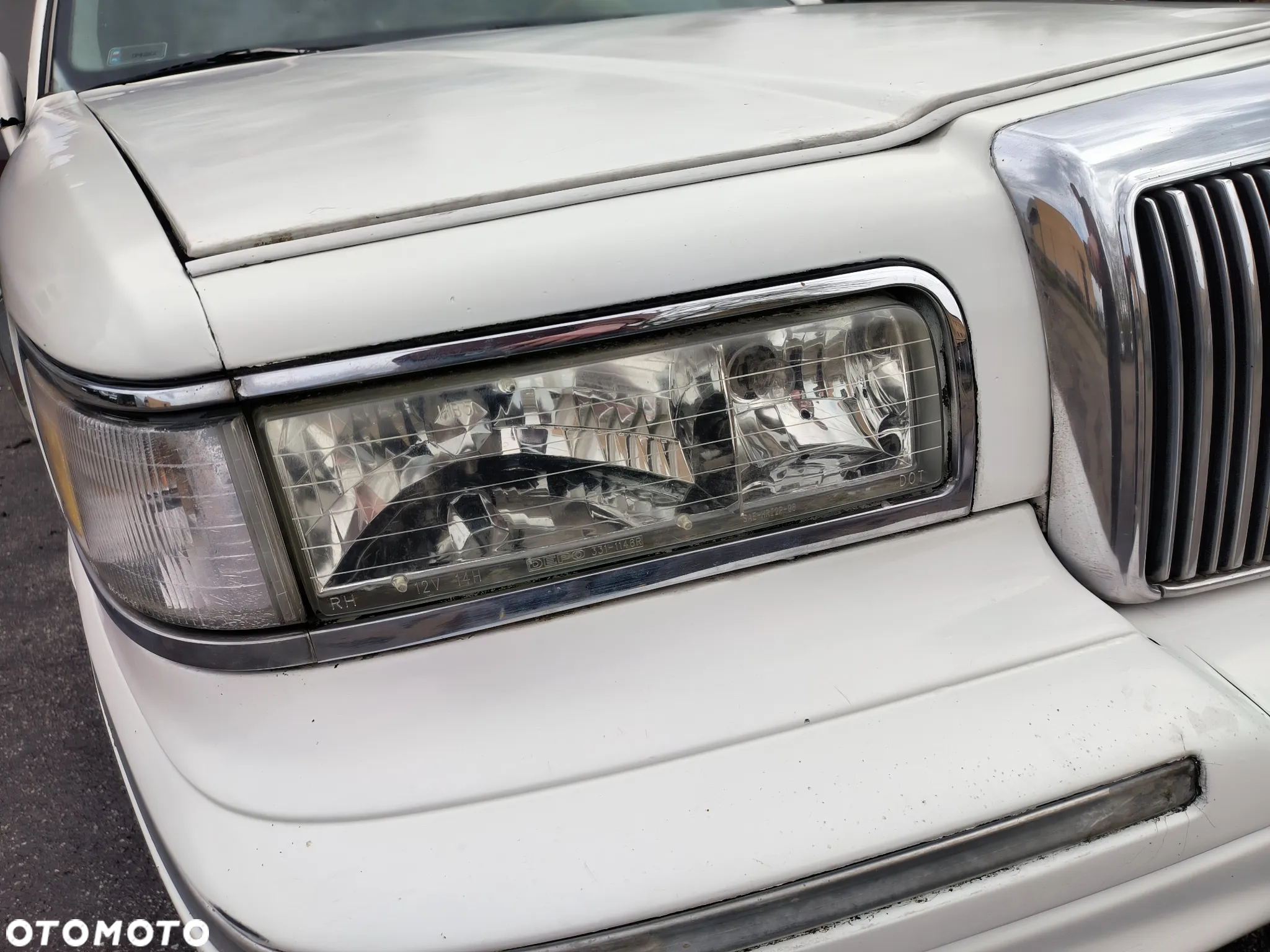 Części drzwi zderzak maska Lincoln Town Car II 89-97 4.8 V8 - 9