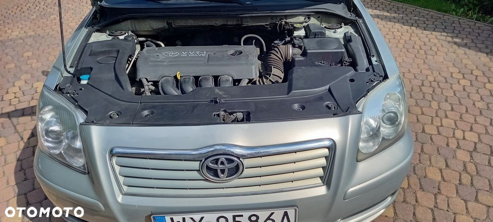 Toyota Avensis 1.8 VVT-i Luna - 10