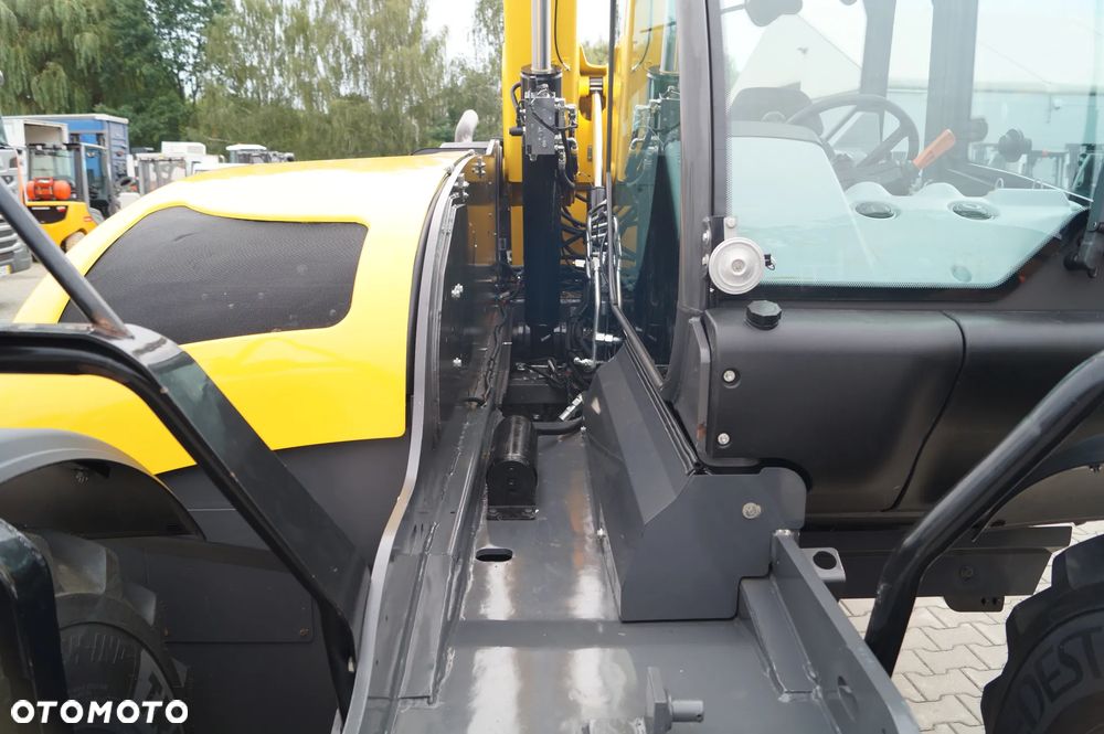 New Holland TH 7.32 Plus ładowarka teleskopowa - 16