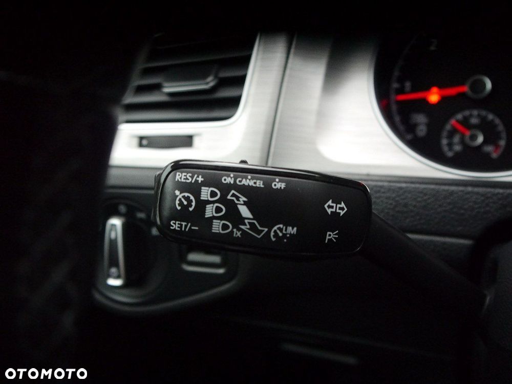 Volkswagen Golf 1.6 TDI 4Motion BlueMotion Technology Cup - 28