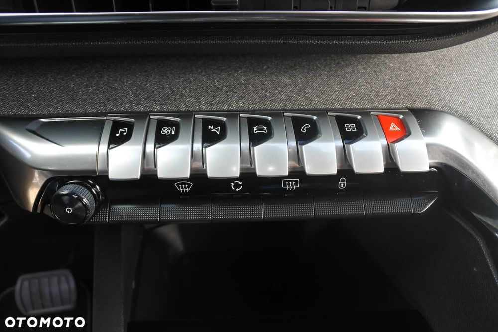 Peugeot 5008 BlueHDi 130 EAT8 GT - 20