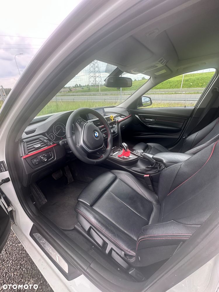 BMW Seria 3 320d Sport Line - 11