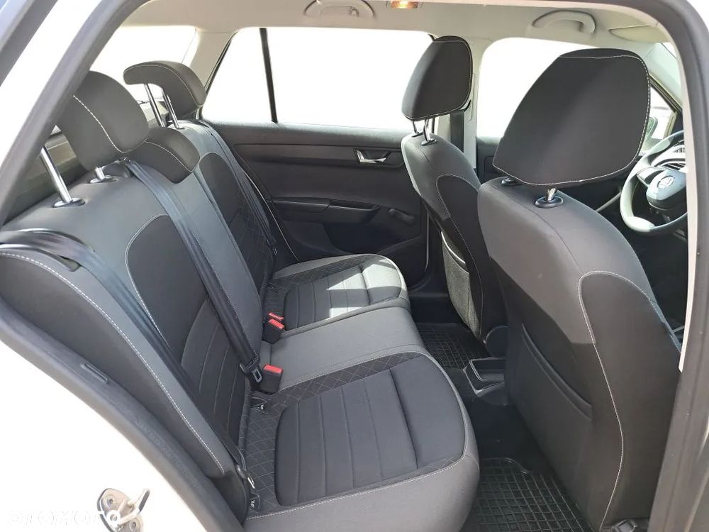 Skoda Fabia 1.0 TSI Ambition - 21