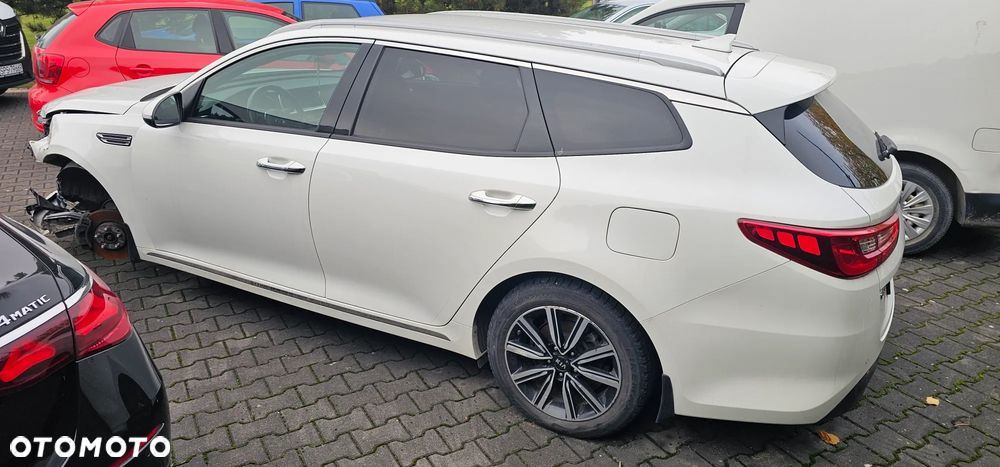Kia Optima - 5