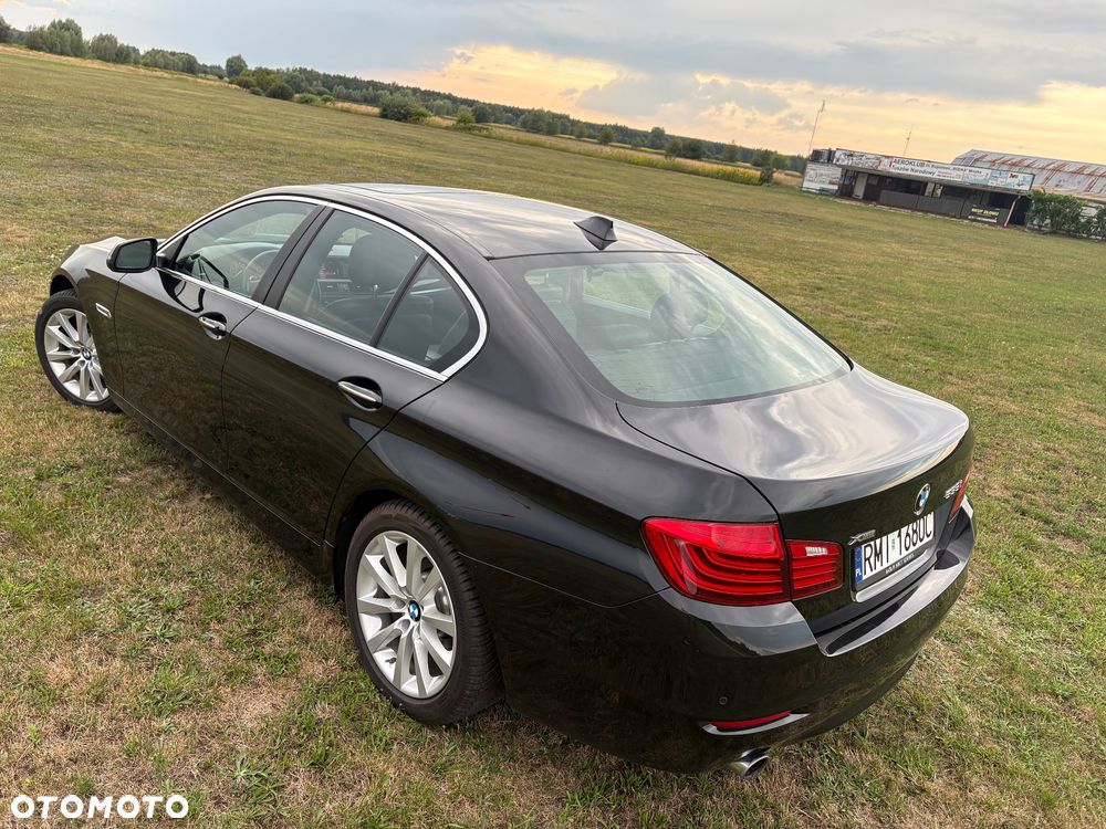 BMW Seria 5 535i xDrive Luxury Line - 4