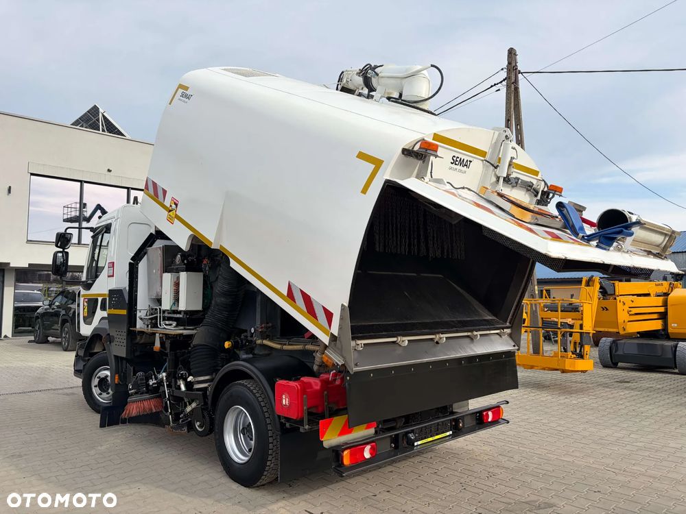 Renault D 12 zamiatarka - 15