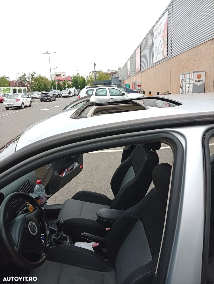Volkswagen Golf 1.6 Pacific - 16