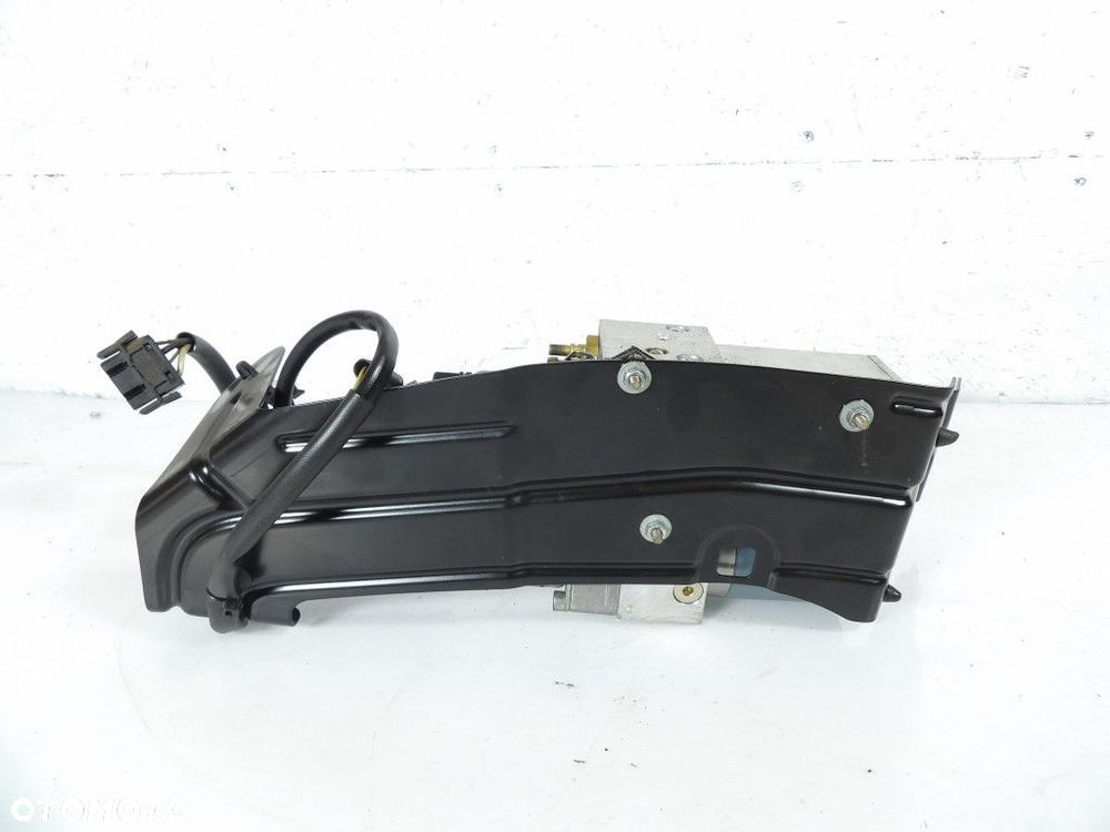 BMW 5 E61 SILNIKI TYLNEJ KLAPY 7111867 - 4