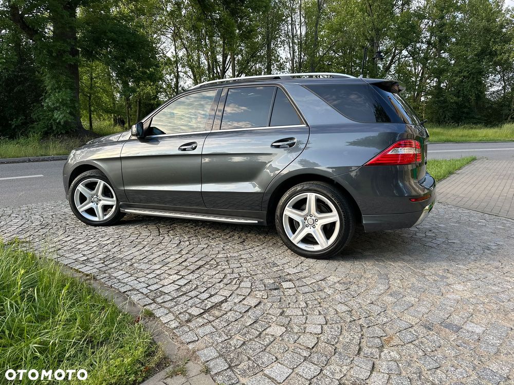 Mercedes-Benz ML 350 BlueTEC 4-Matic - 10