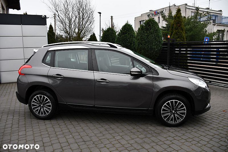 Peugeot 2008 1.6 BlueHDi Style - 29