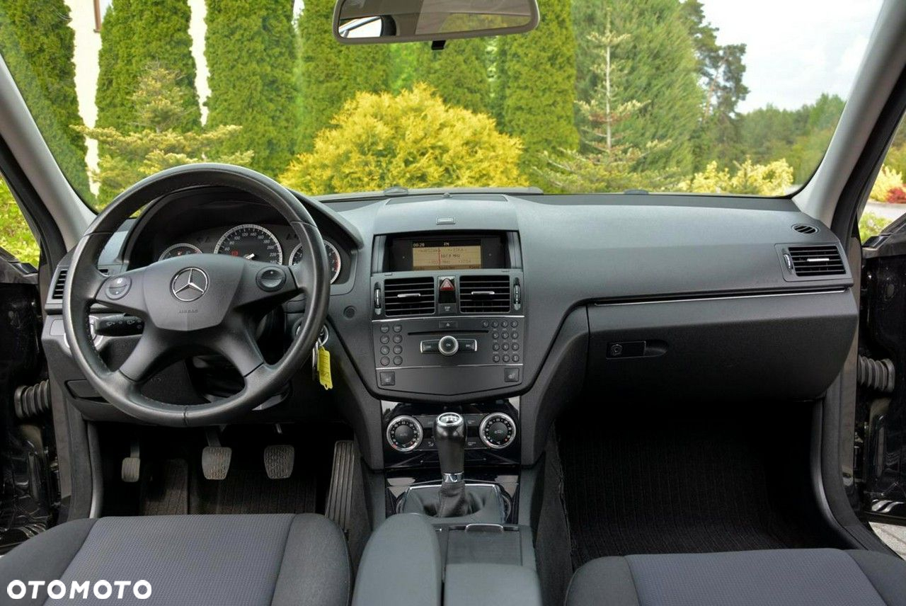 Mercedes-Benz Klasa C 180 Kompressor Elegance - 23
