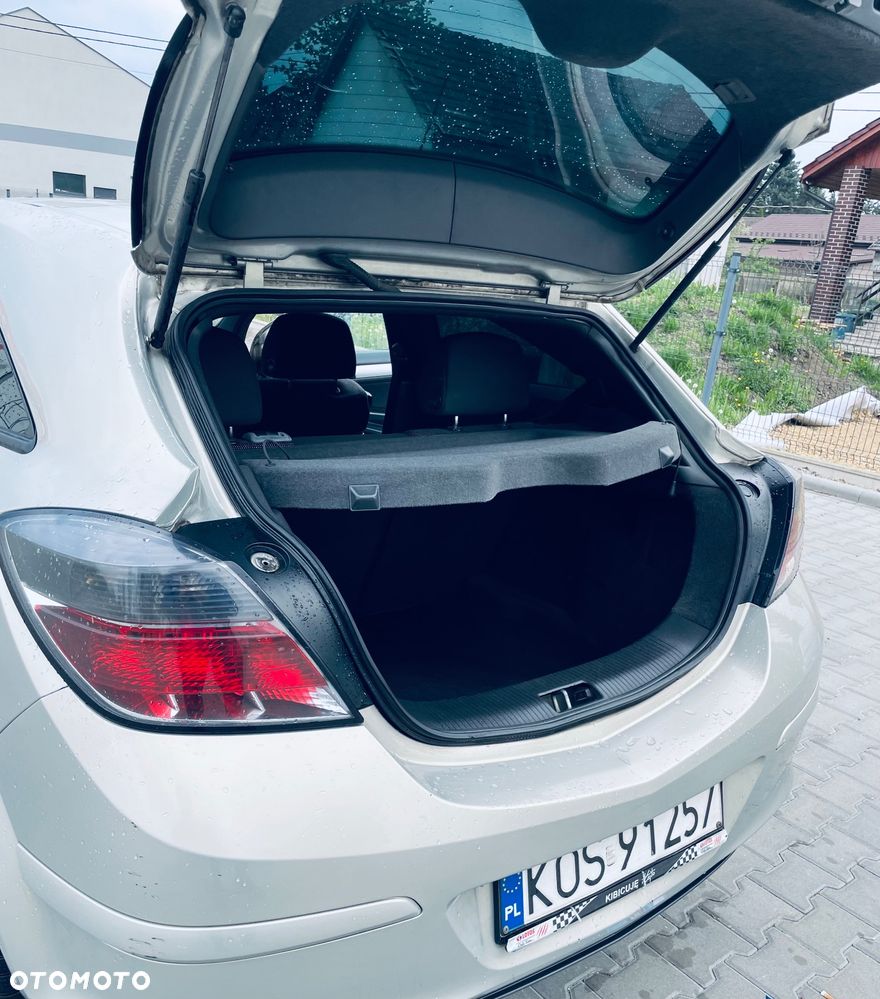Opel Astra 1.9 CDTI Sport - 11