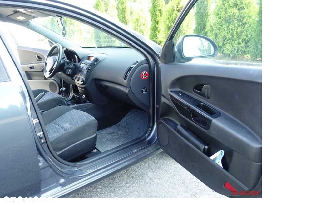 Kia Ceed 1.6 Crdi Comfort + - 7