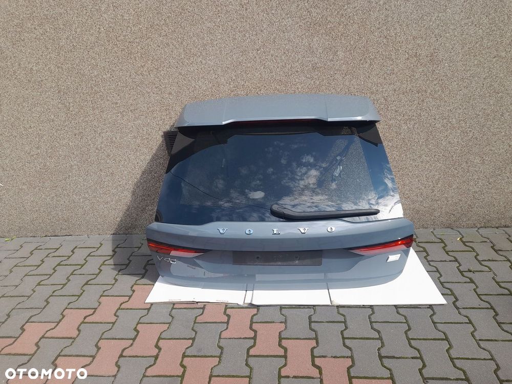 KLAPA TYŁ KOMPLETNA KOLOR 728 VOLVO V90 21R W-WA - 2